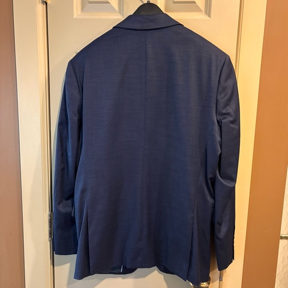 Jos. A. Bank Men's Navy Wool Suit Slim Fit Size 38S - Picture 3 of 10